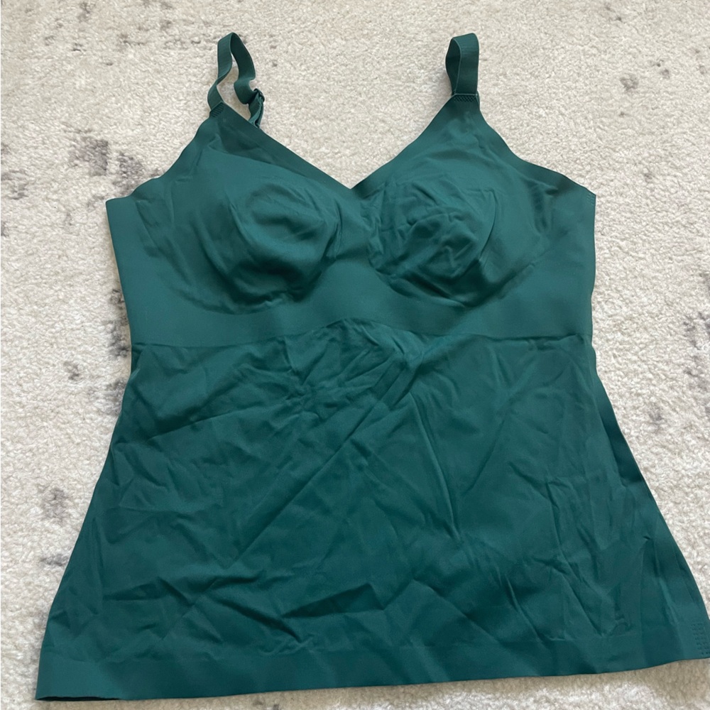 EUC Knix LuxeLift V-Neck Tank Medium